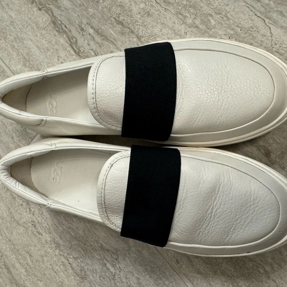 Women's UGG Chayze Platform Leather Slide Sneakers . Size 8